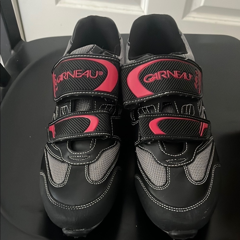Garneau LG Cycling Shoes Black and Red size 9 - Picture 2 of 6